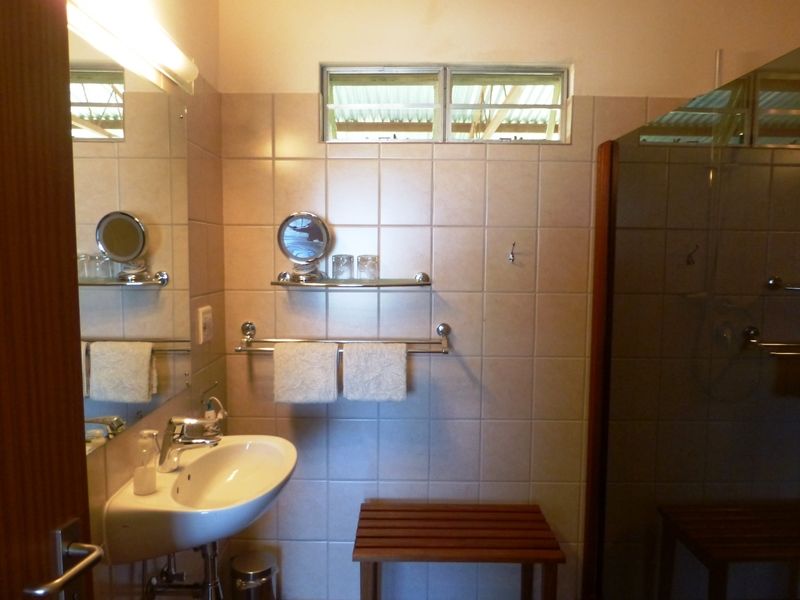 Готель Dornhuegel Guestfarm Grootfontein Екстер'єр фото