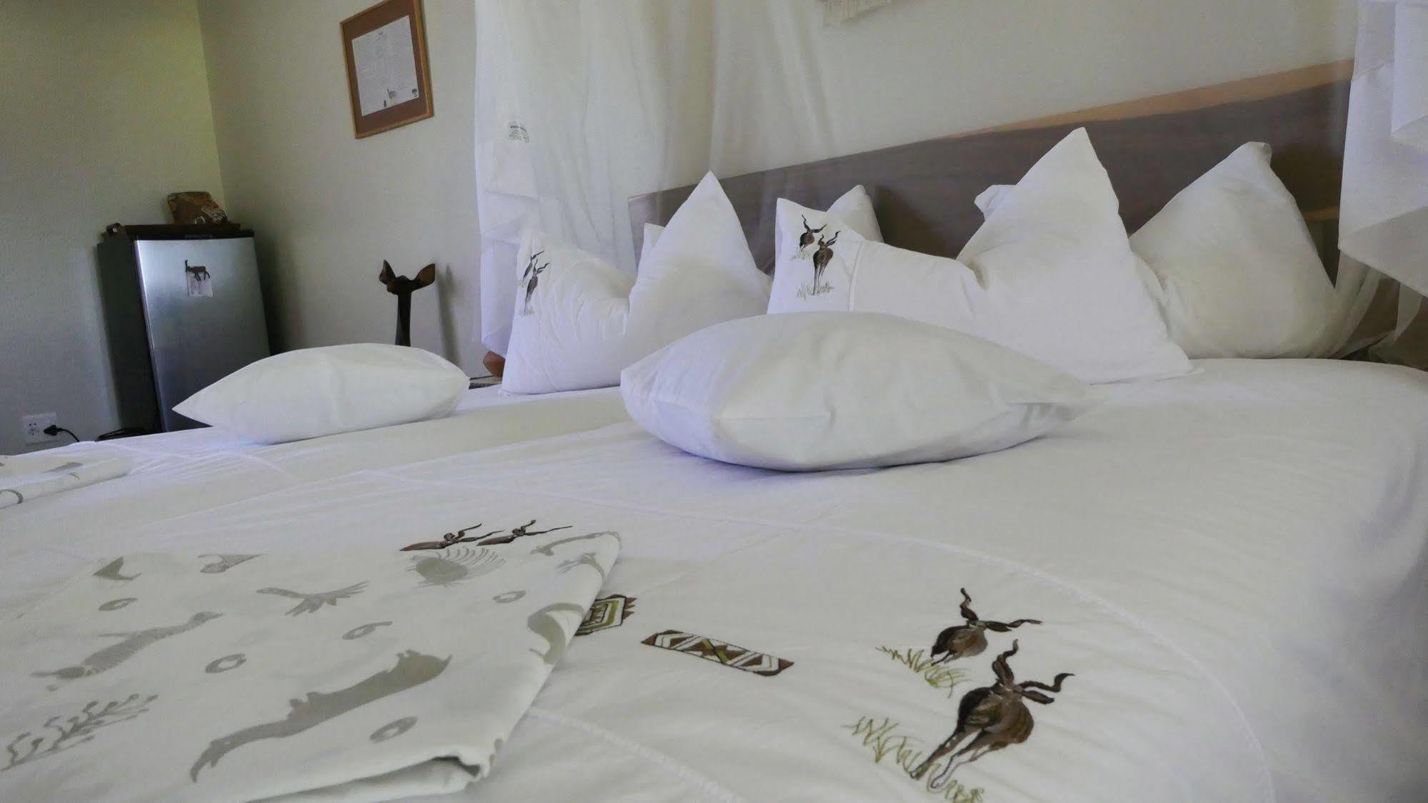 Готель Dornhuegel Guestfarm Grootfontein Екстер'єр фото